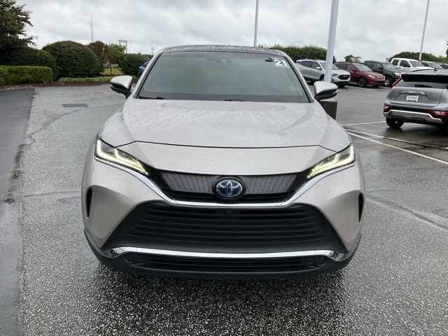 2021 Toyota Venza LE photo 2