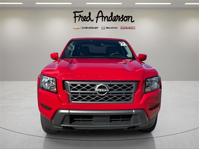 2022 Nissan Frontier SV photo 2