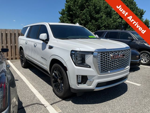 2022 GMC Yukon Denali AWD's photo