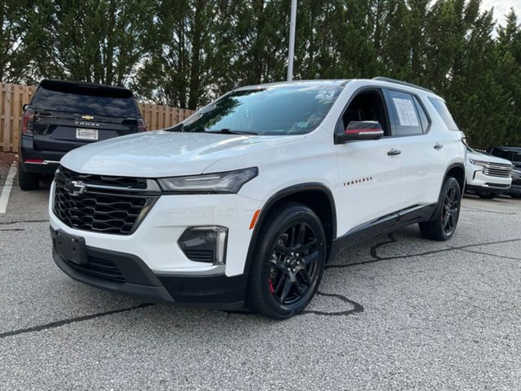 Used 2023 Chevrolet Traverse Premier SUV