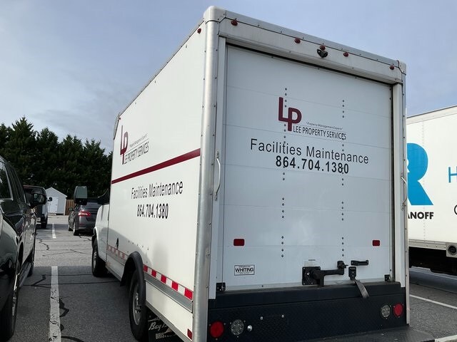 2022 Gmc Savana Cutaway 3500 photo 4