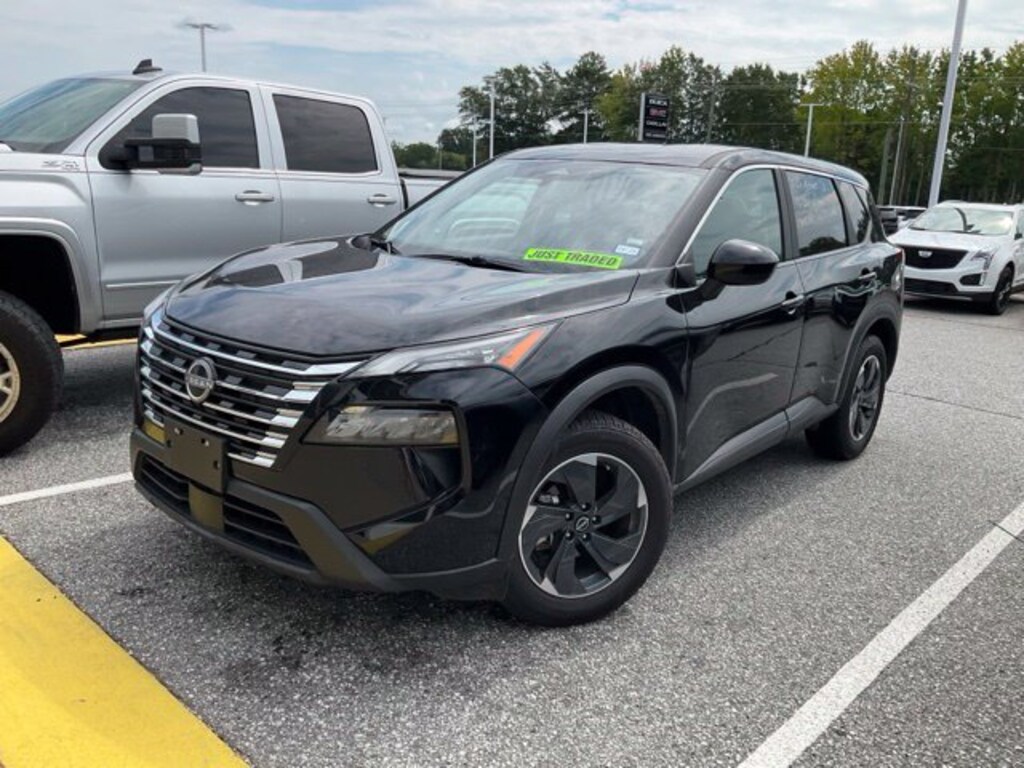 Used 2025 Nissan Rogue SV SUV