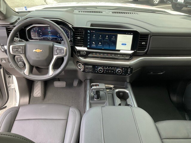 2025 Chevrolet Silverado 1500 LTZ photo 4