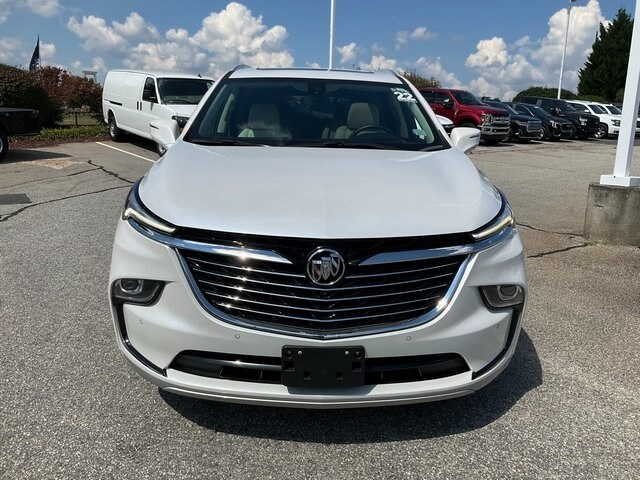 2022 Buick Enclave Premium photo 2
