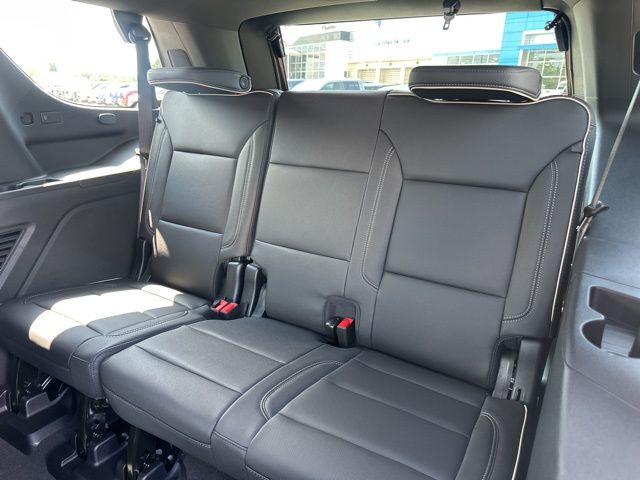 2025 Chevrolet Tahoe Premier - Photo 18