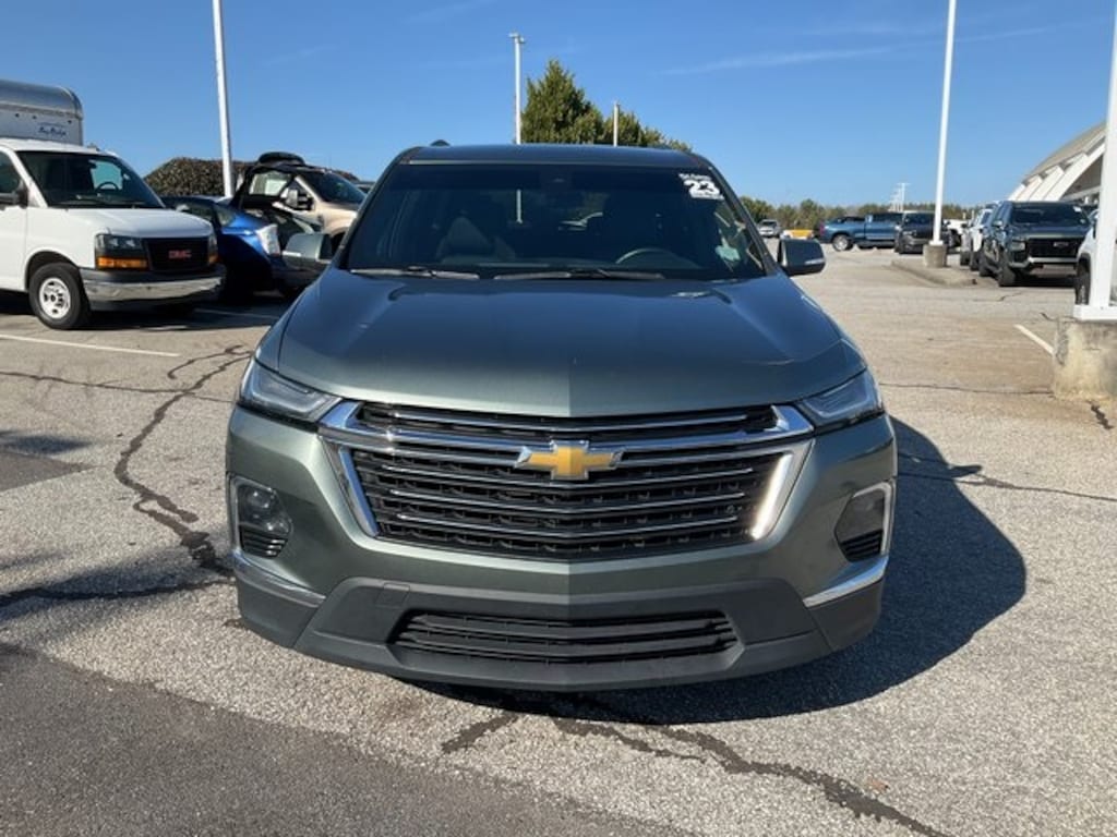 Used 2023 Chevrolet Traverse LT Leather SUV
