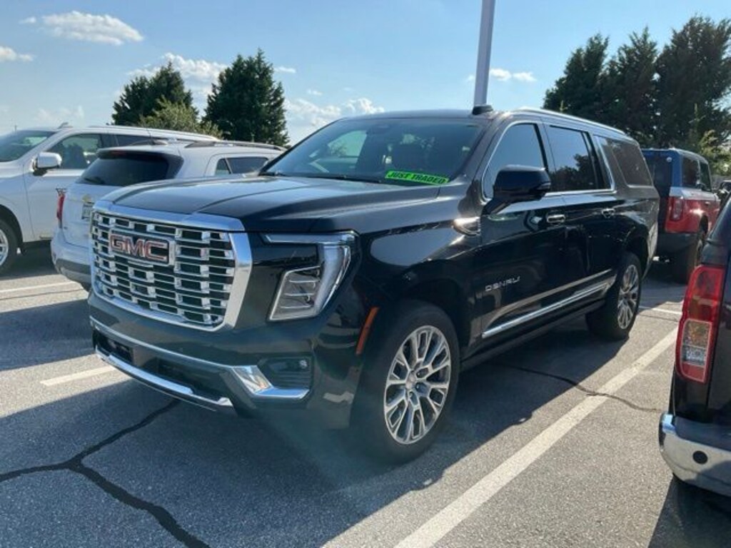 Used 2025 GMC Yukon XL Denali SUV