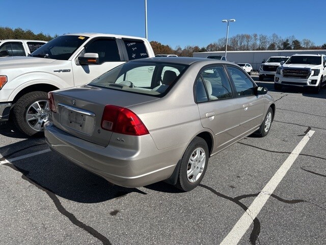 2002 Honda Civic LX photo 2
