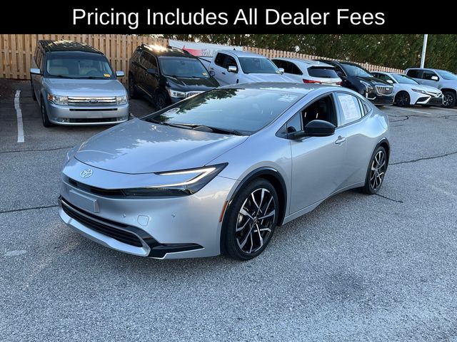 2025 Toyota Prius XSE Plug-in Hybrid's photo