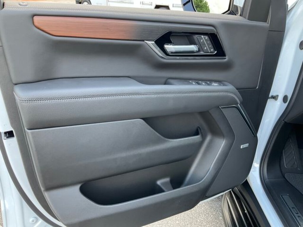 New 2026 GMC Yukon XL Denali SUV