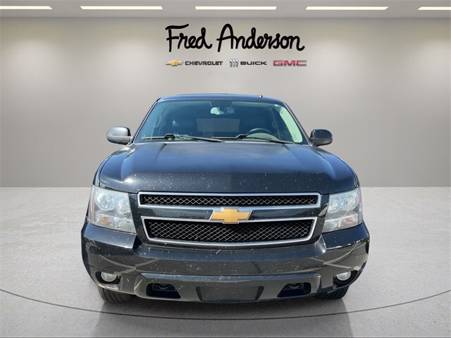 2013 Chevrolet Tahoe LT photo 2