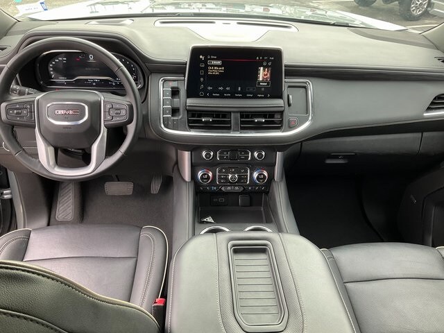 2024 Gmc Yukon SLT photo 4