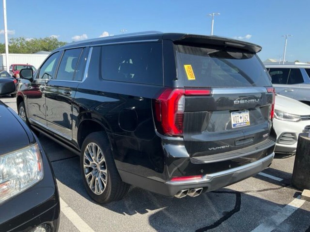 Used 2025 GMC Yukon XL Denali SUV