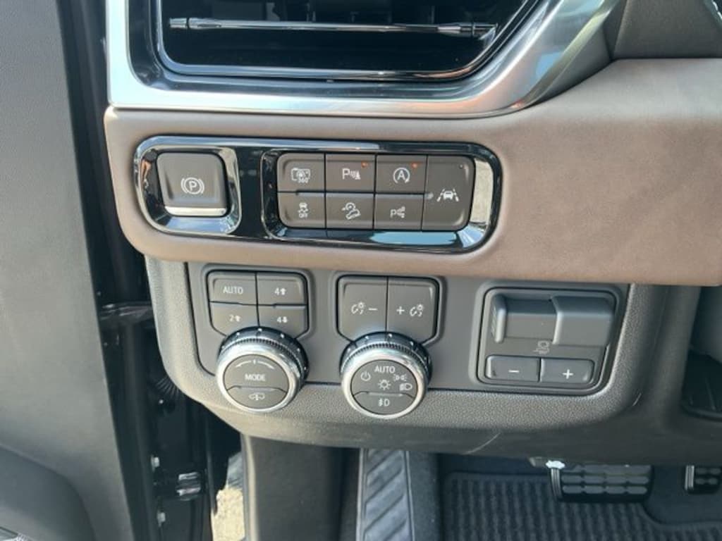 New 2026 GMC Yukon Denali Ultimate SUV