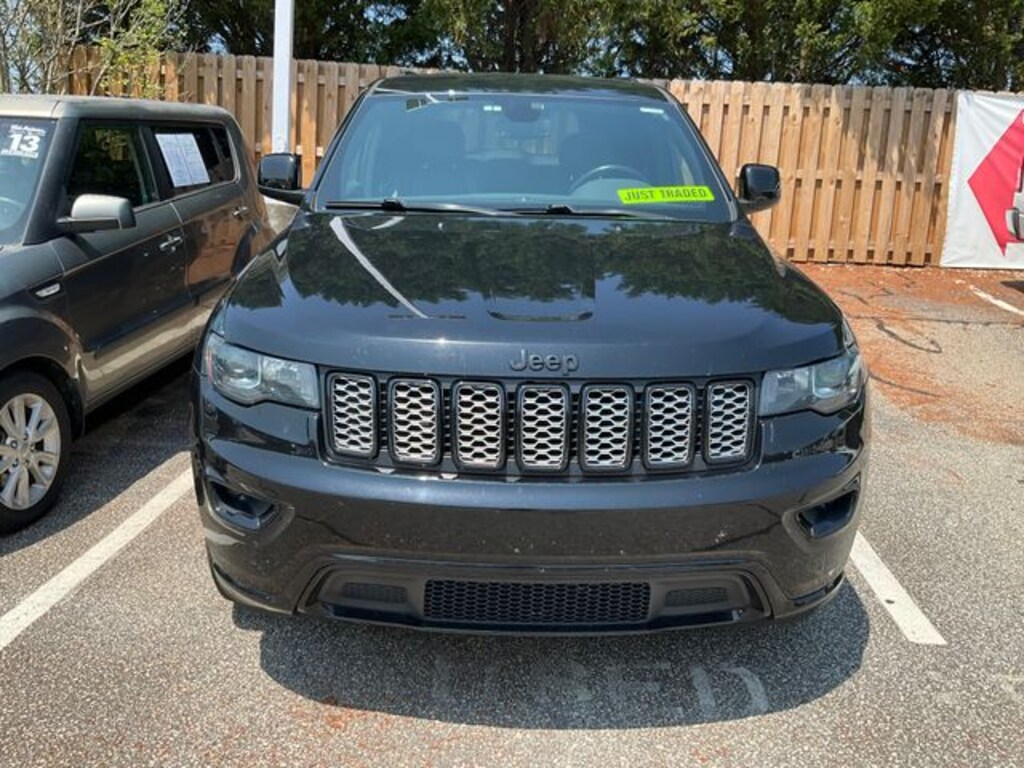 Used 2020 Jeep Grand Cherokee Altitude SUV