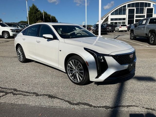2025 Cadillac CT5 Premium Luxury photo 3
