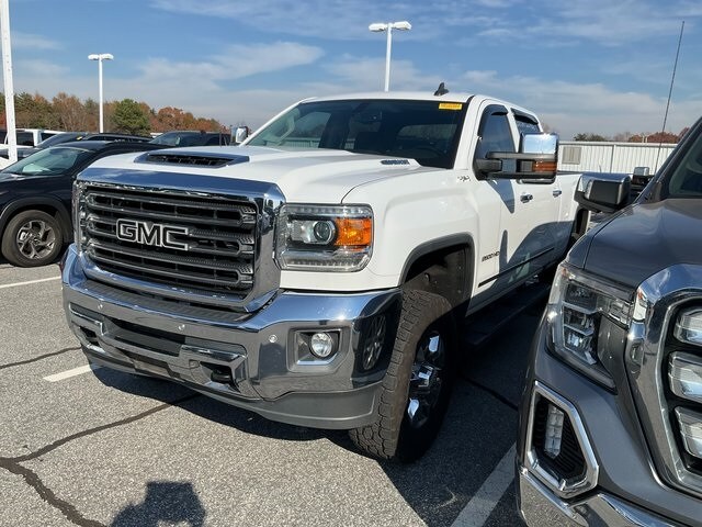 2018 Gmc Sierra 2500 HD SLT photo 3