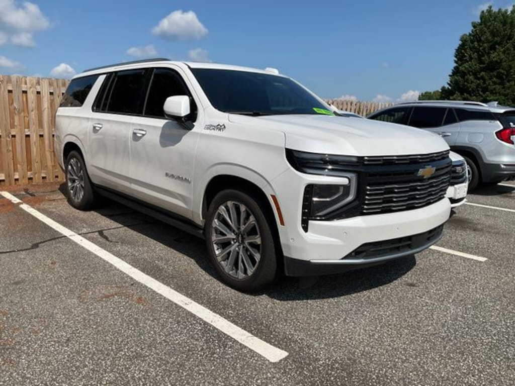 Used 2025 Chevrolet Suburban High Country SUV