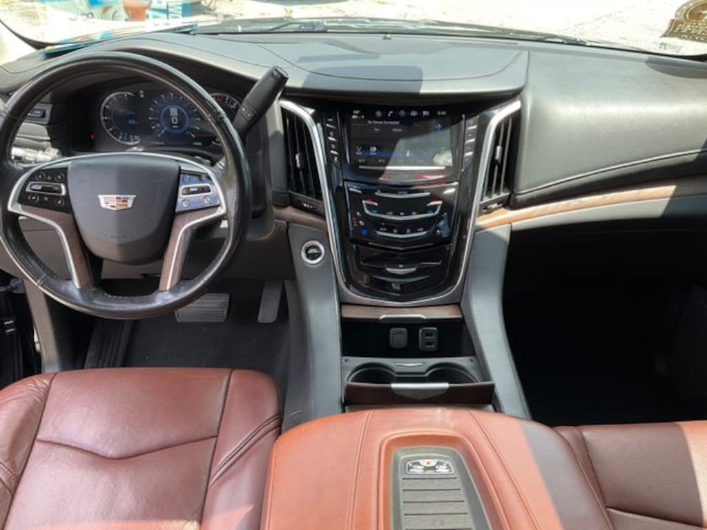 Used 2019 Cadillac Escalade Premium Luxury SUV