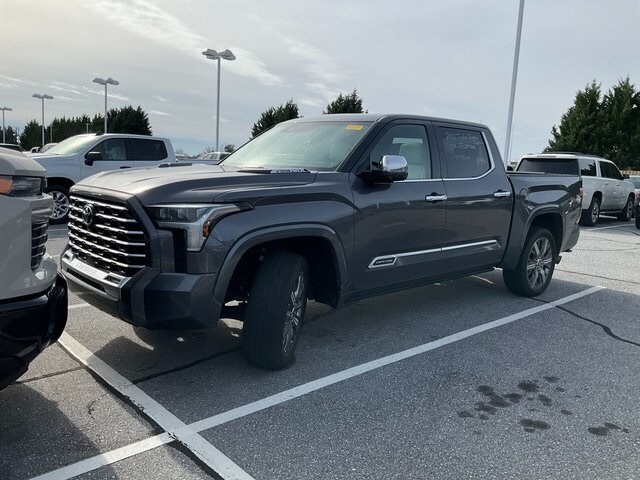 2022 Toyota Tundra CapStone photo 3