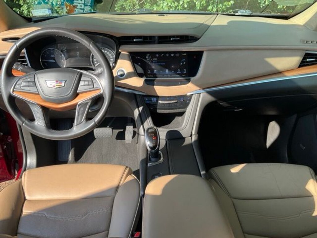 Used 2018 Cadillac XT5 Platinum SUV
