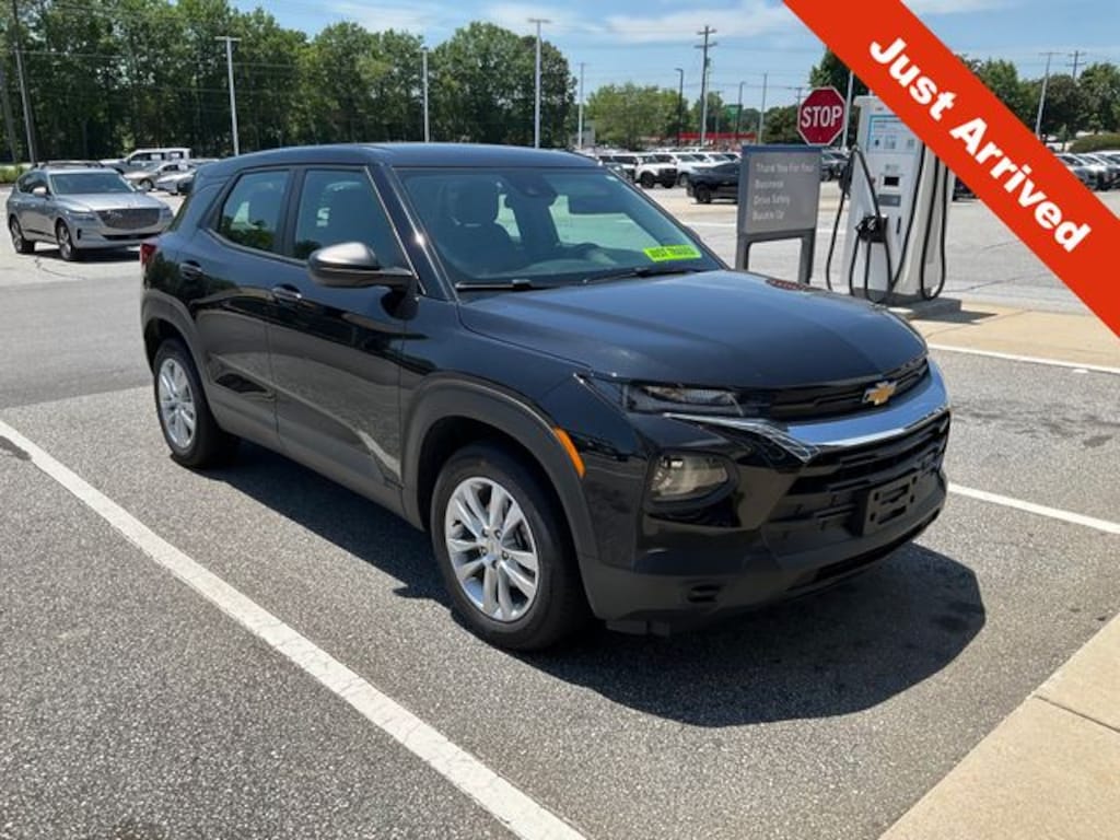 Used 2023 Chevrolet Trailblazer LS SUV