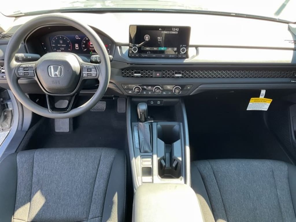 Used 2025 Honda Accord SE Sedan