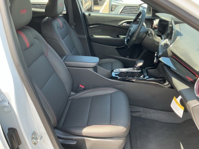 2026 Chevrolet Trax RS - Photo 16