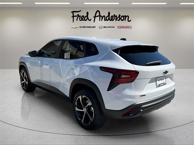 2025 Chevrolet Trax photo 3