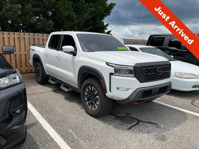 2022 Nissan Frontier PRO-4X Crew Cab 4X4's photo