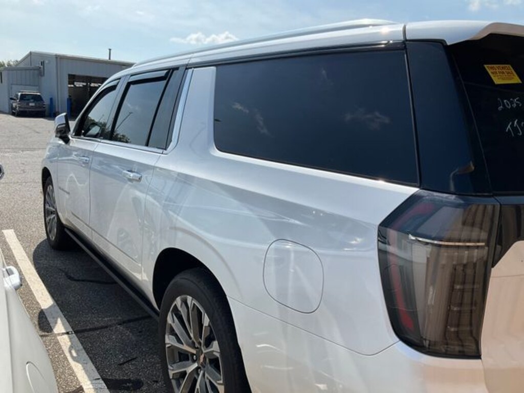 Used 2025 Chevrolet Suburban High Country SUV