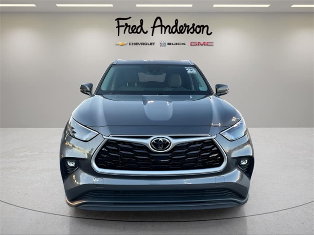 Used 2023 Toyota Highlander XLE SUV