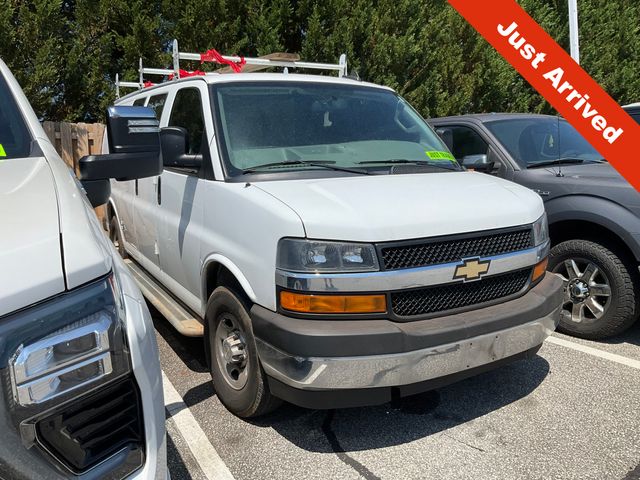 2022 Chevrolet Express 2500 Work Van HD's photo