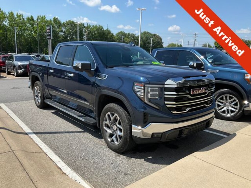 Used 2023 GMC Sierra 1500 SLT Truck