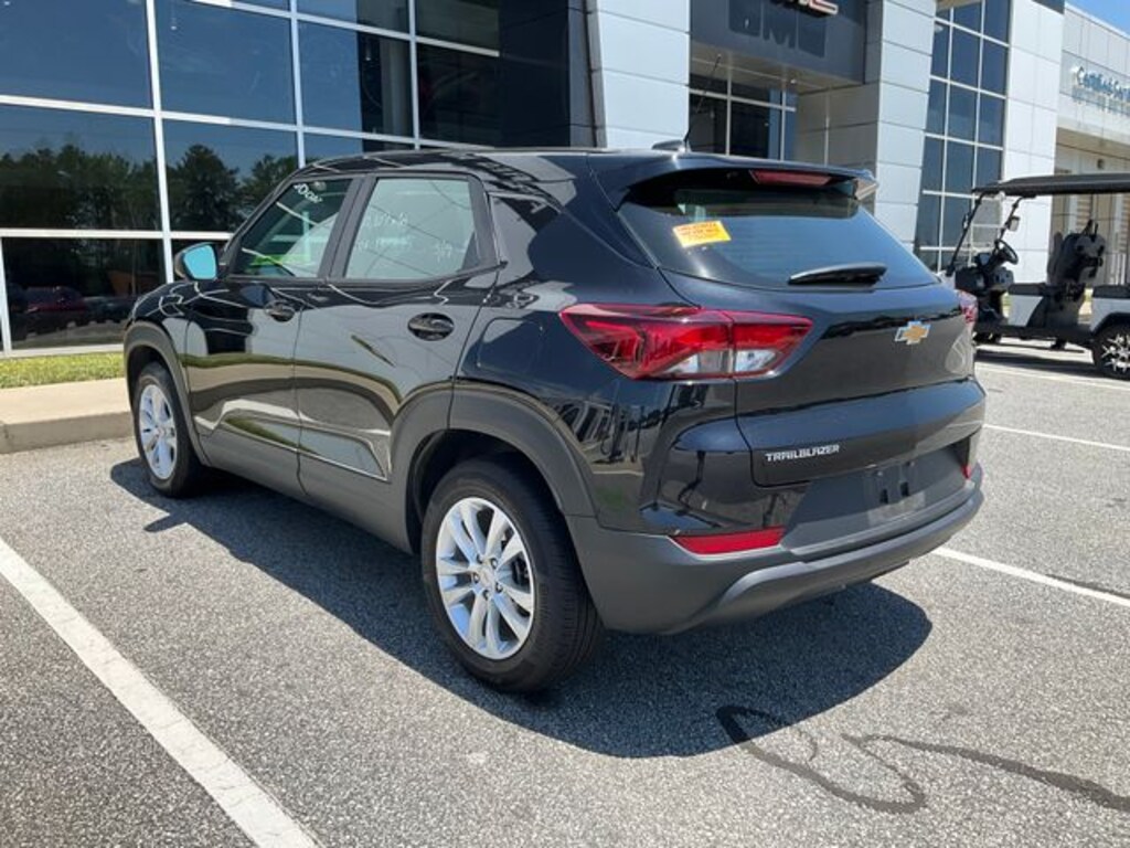 Used 2023 Chevrolet Trailblazer LS SUV