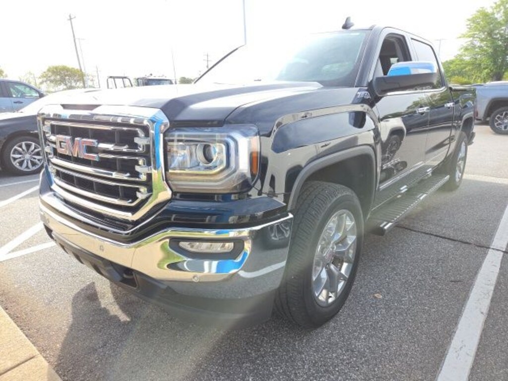 Used 2018 GMC Sierra 1500 SLT Truck