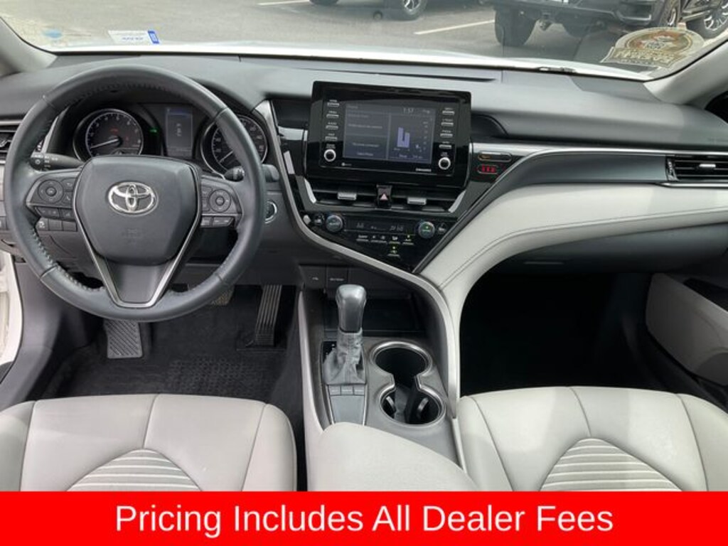 Used 2022 Toyota Camry SE Sedan