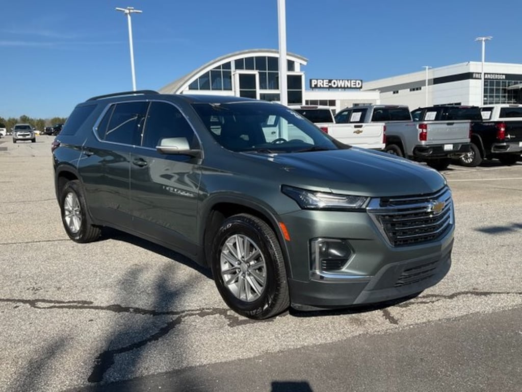 Used 2023 Chevrolet Traverse LT Leather SUV