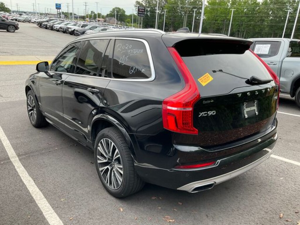Used 2020 Volvo XC90 T6 Momentum SUV