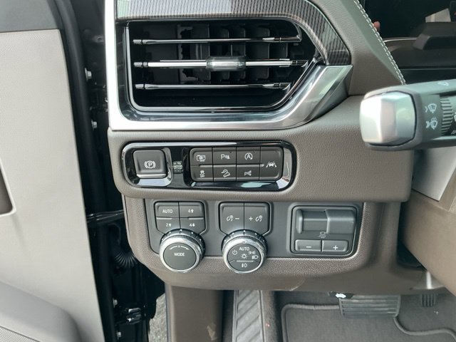 New 2026 GMC Yukon Elevation SUV