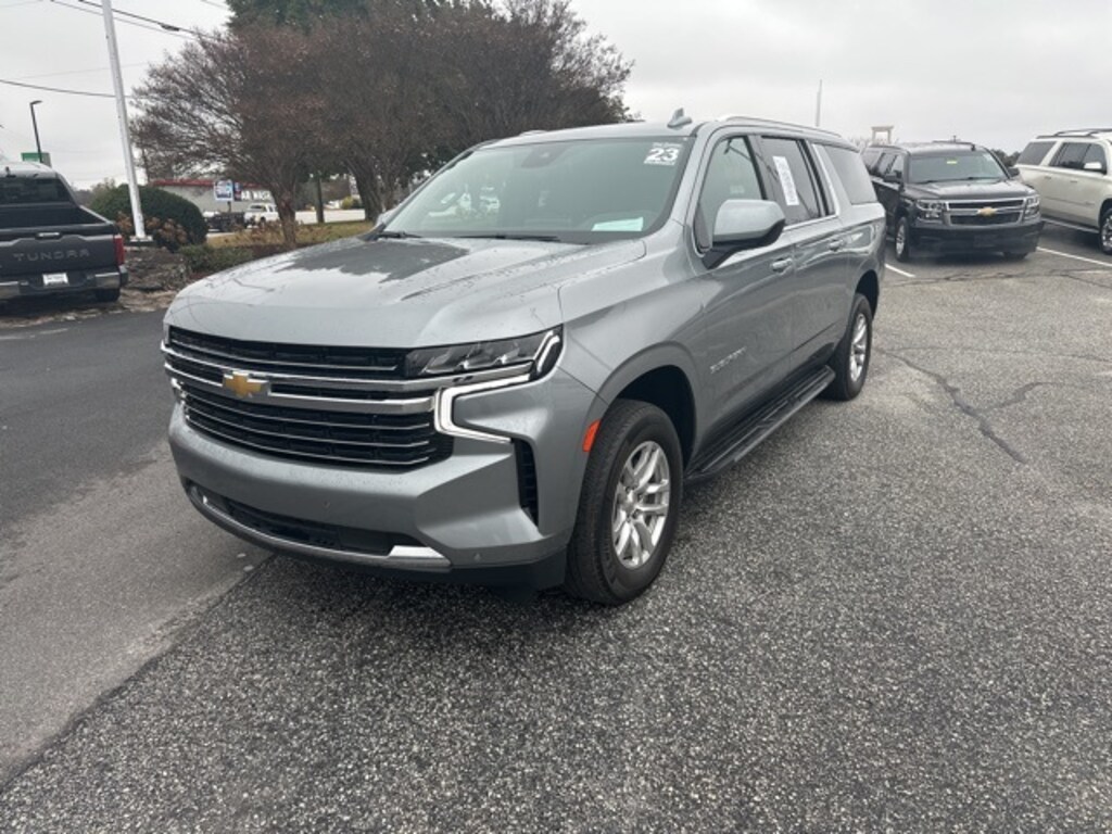 Used 2023 Chevrolet Suburban LT SUV