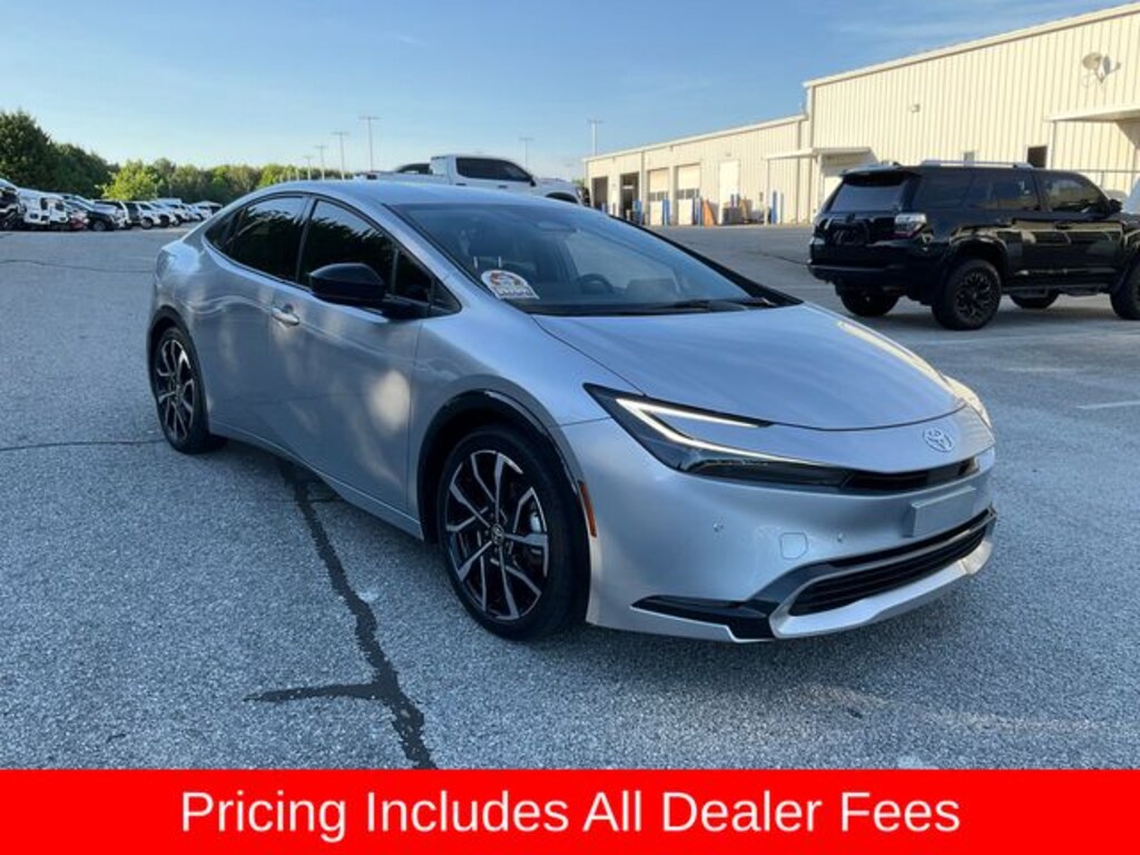 Used 2025 Toyota Prius Plug-In Hybrid XSE Hatchback