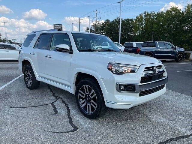 2022 Toyota 4Runner Limited photo 2