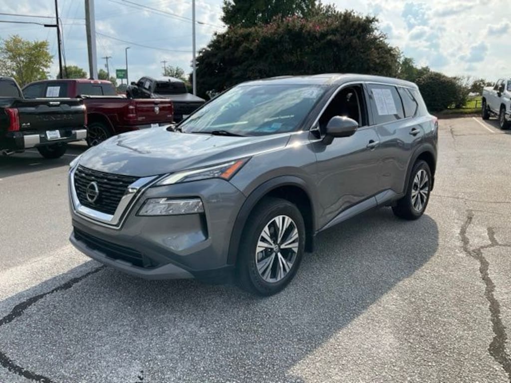 Used 2021 Nissan Rogue SV SUV
