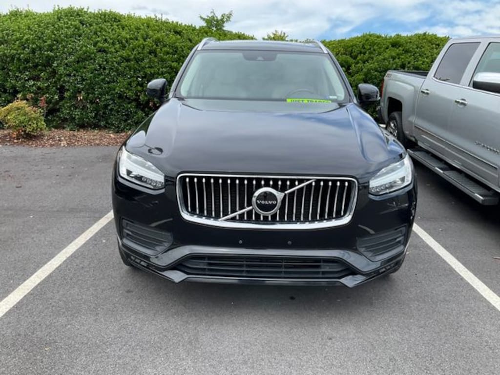 Used 2020 Volvo XC90 T6 Momentum SUV