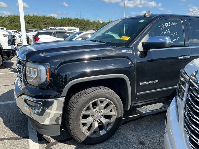 2018 Gmc Sierra 1500 SLT photo 3