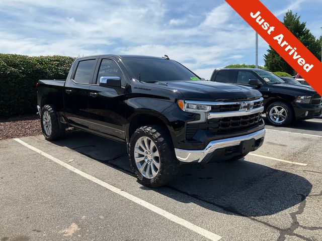 2023 Chevrolet Silverado 1500 LT 4X4 Crew Cab Short Box's photo