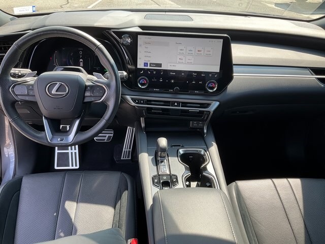 2023 Lexus RX 500h F SPORT Performance photo 4