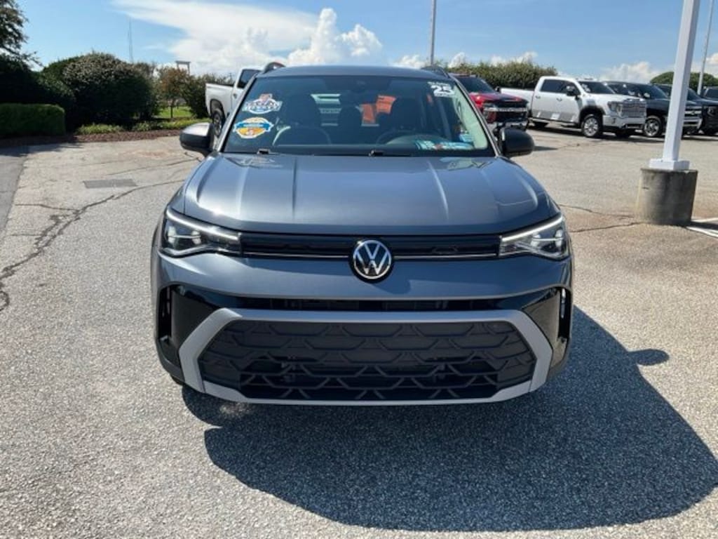 Used 2025 Volkswagen Taos 1.5T S SUV