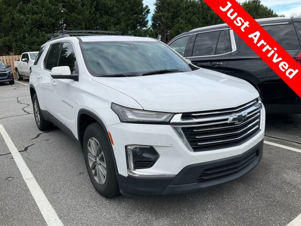 Used 2023 Chevrolet Traverse LT SUV